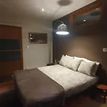 Homestay szállás Double Accueillante Avec Douche Privative Écully
